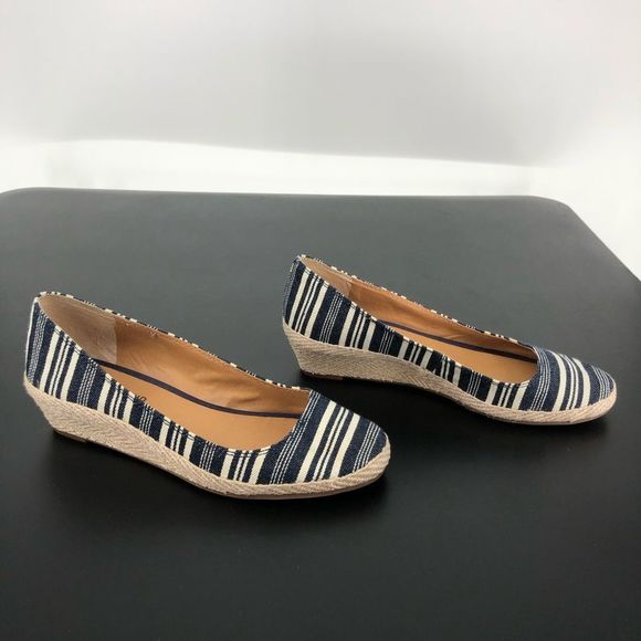 Lucky Brand Tilly Navy White Striped Round Toe Espadrille Wedges - Picture 2 of 11